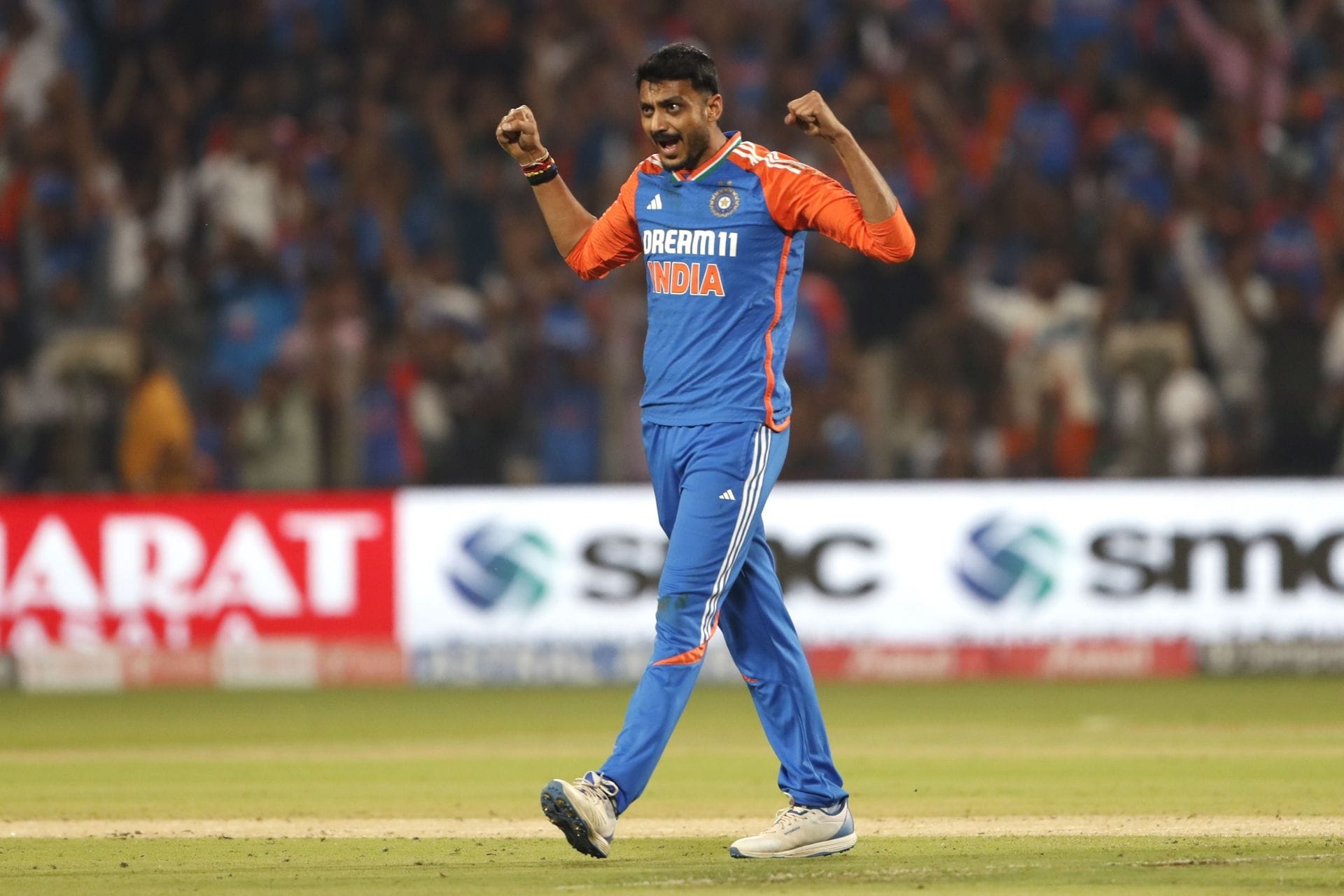 Axar Patel's Crucial Wicket Sinks Kiwis in T20 Opener