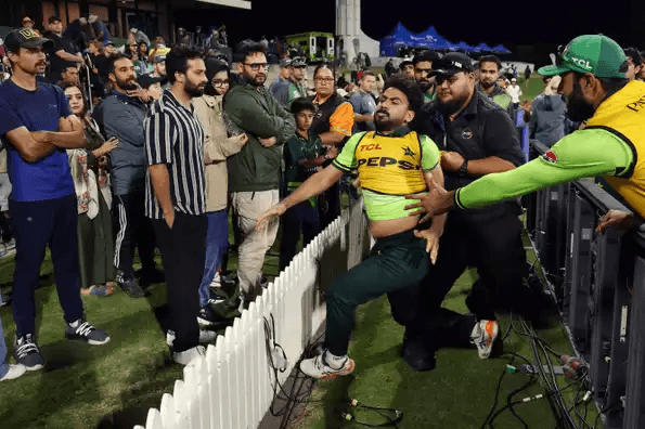 Khusdil Shah being held back